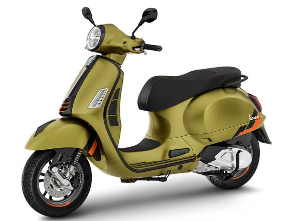 Vespa GTS or
