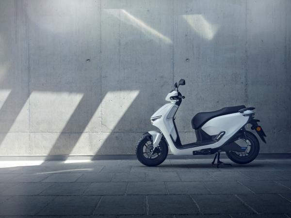 Honda CUV e blanc