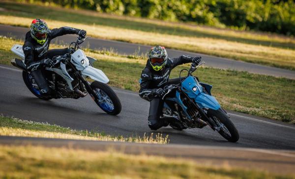 Suzuki DR-Z4S et DR-Z4SM en conduite