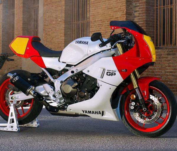 Yamaha XSR900 GP avec pack Racer