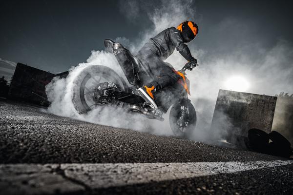 Un burn-out sur le 790 Duke