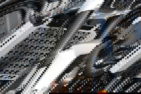 Le concept Honda CB1000F SE - Garde de radiateur