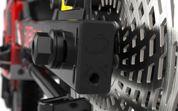 Les freins à disque sur l'OSET sont extrêmement puissants