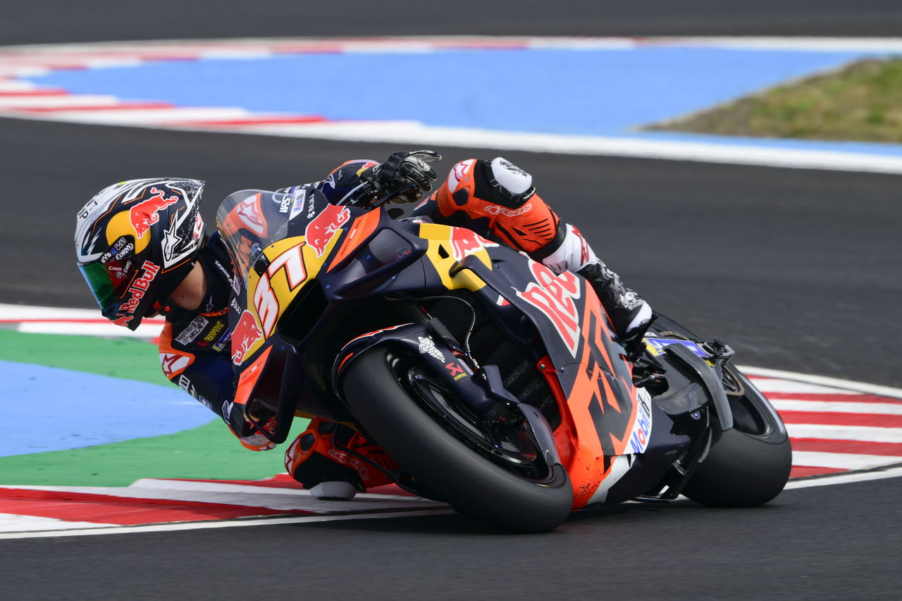 MotoGP VS WorldSBK Times du tour analysé sur le circuit de New Balaton Park