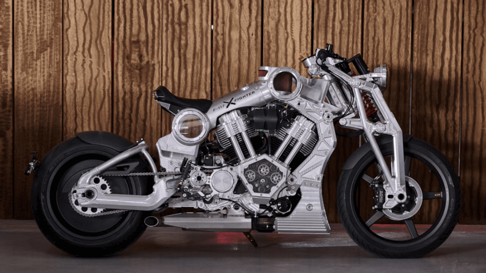 Insane Combat Motors F-117 Fighter est tout sauf votre vélo de vente aux enchères typique