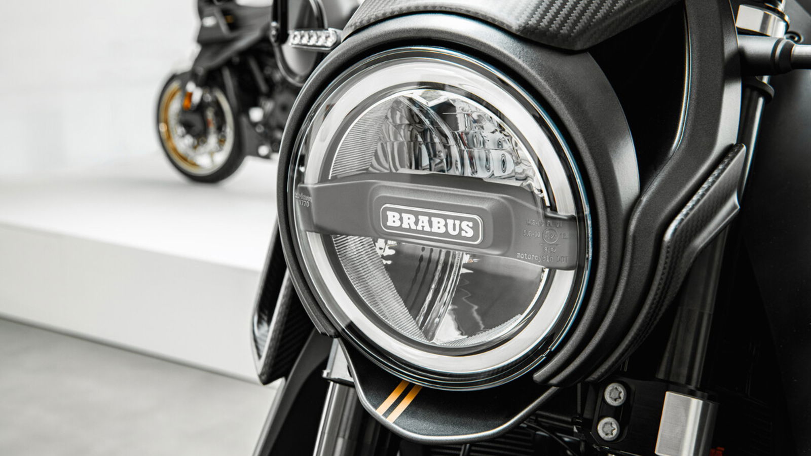 La KTM Brabus 1400 de nouvelle génération ferait ses débuts à l'EICMA