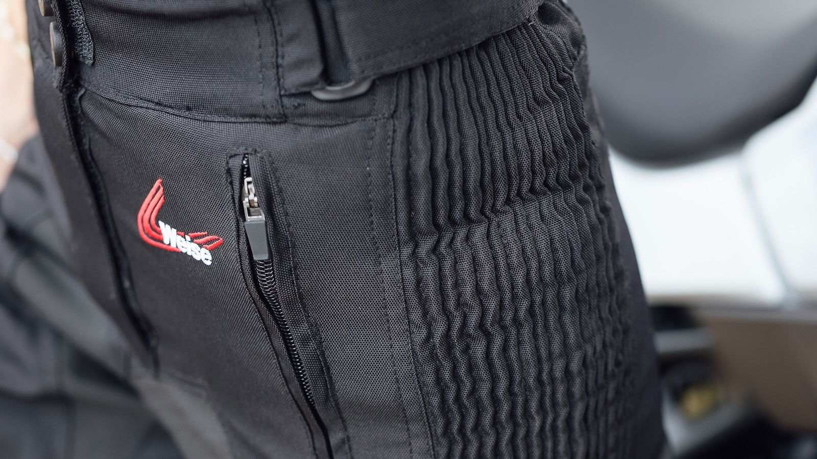 Weise dévoile le nouveau pantalon textile Rio pour femme
