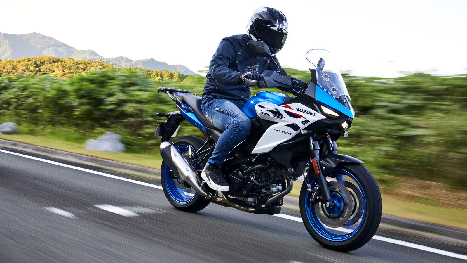 Détails et caractéristiques des spécifications du Suzuki SV-7GX 2026
