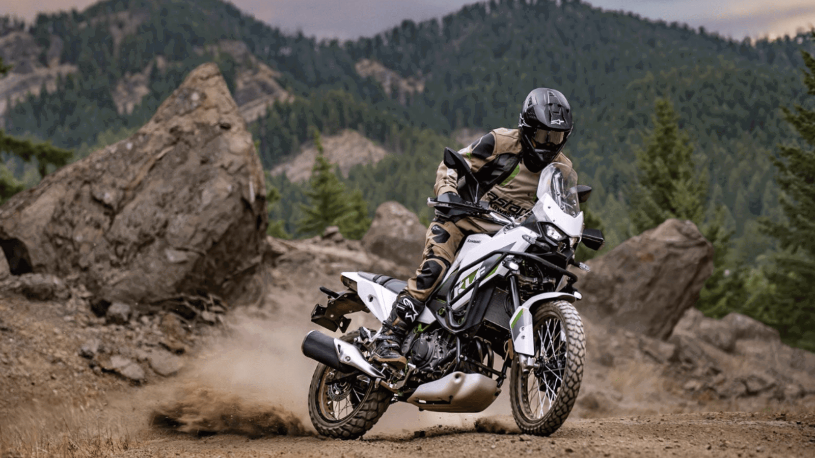 Kawasaki annonce les prix britanniques des nouveaux ZX-10R, Z900RS et KLE500
