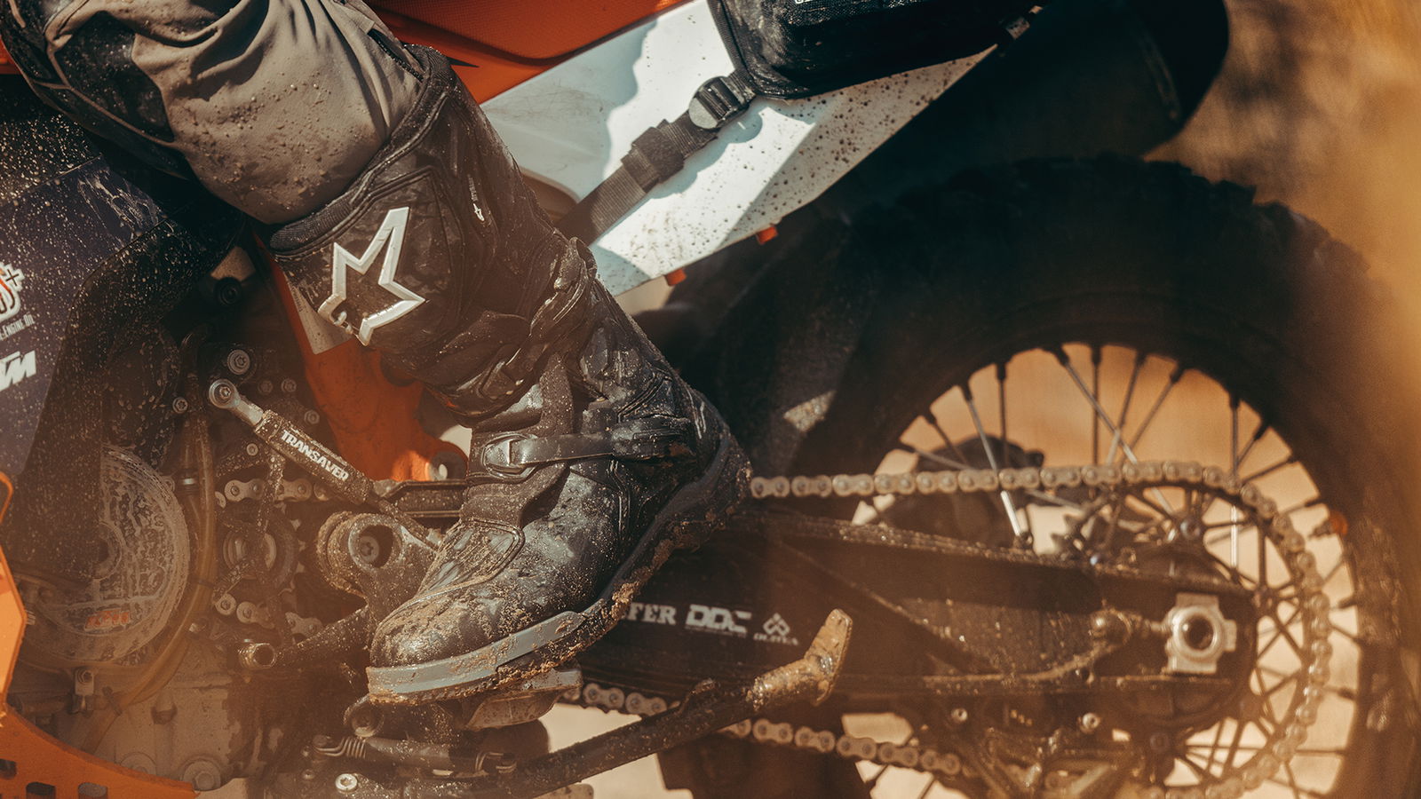 La botte d'aventure Alpinestars Corozal Drystar V2 arrive dans les magasins britanniques