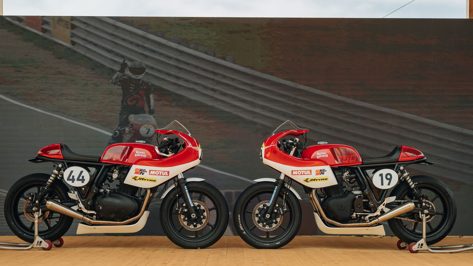 Le nouveau concept Royal Enfield Continental GT-R 750 repéré à Motoverse