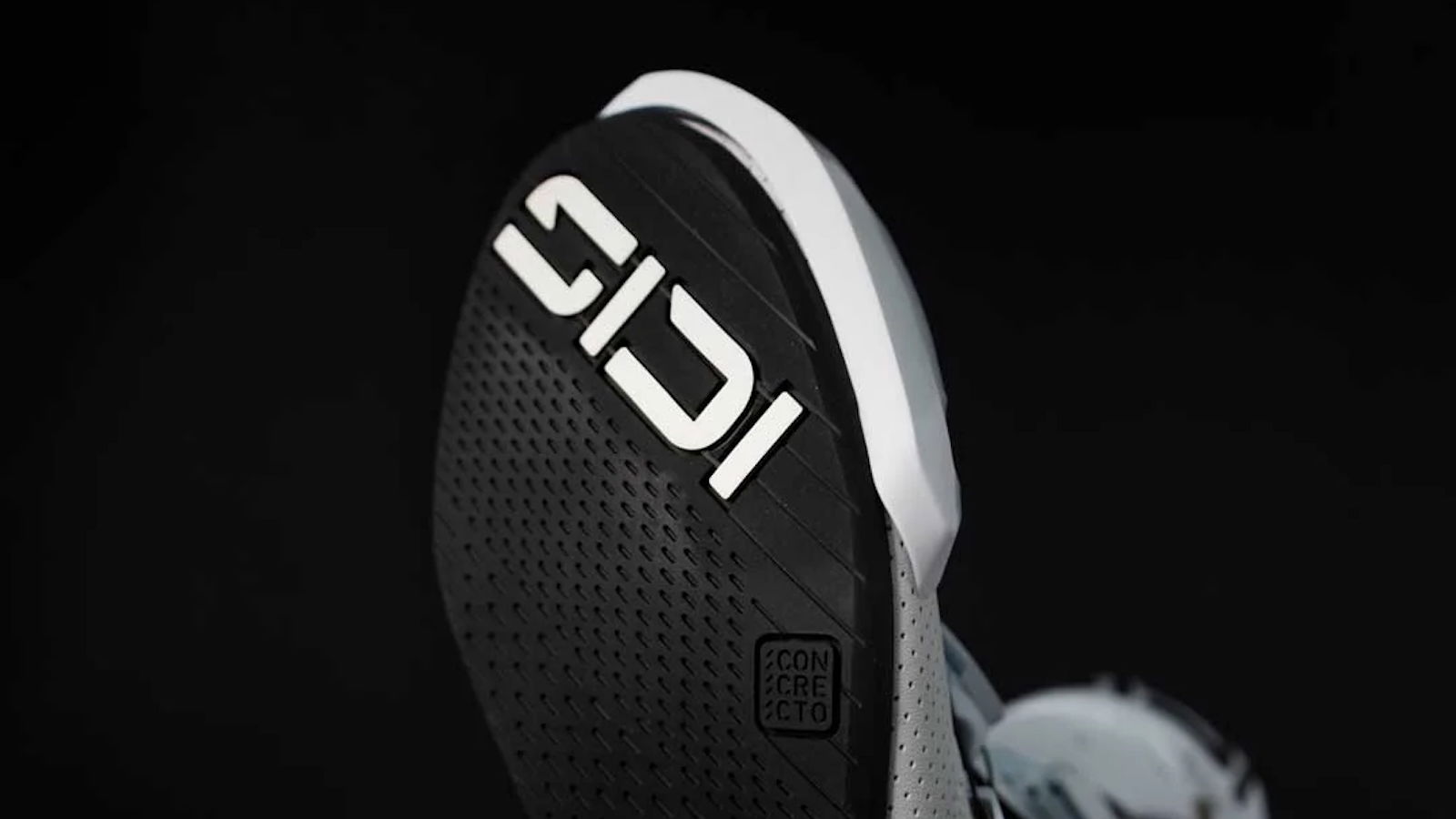 Sidi dévoile la botte de piste Mag-2-Air