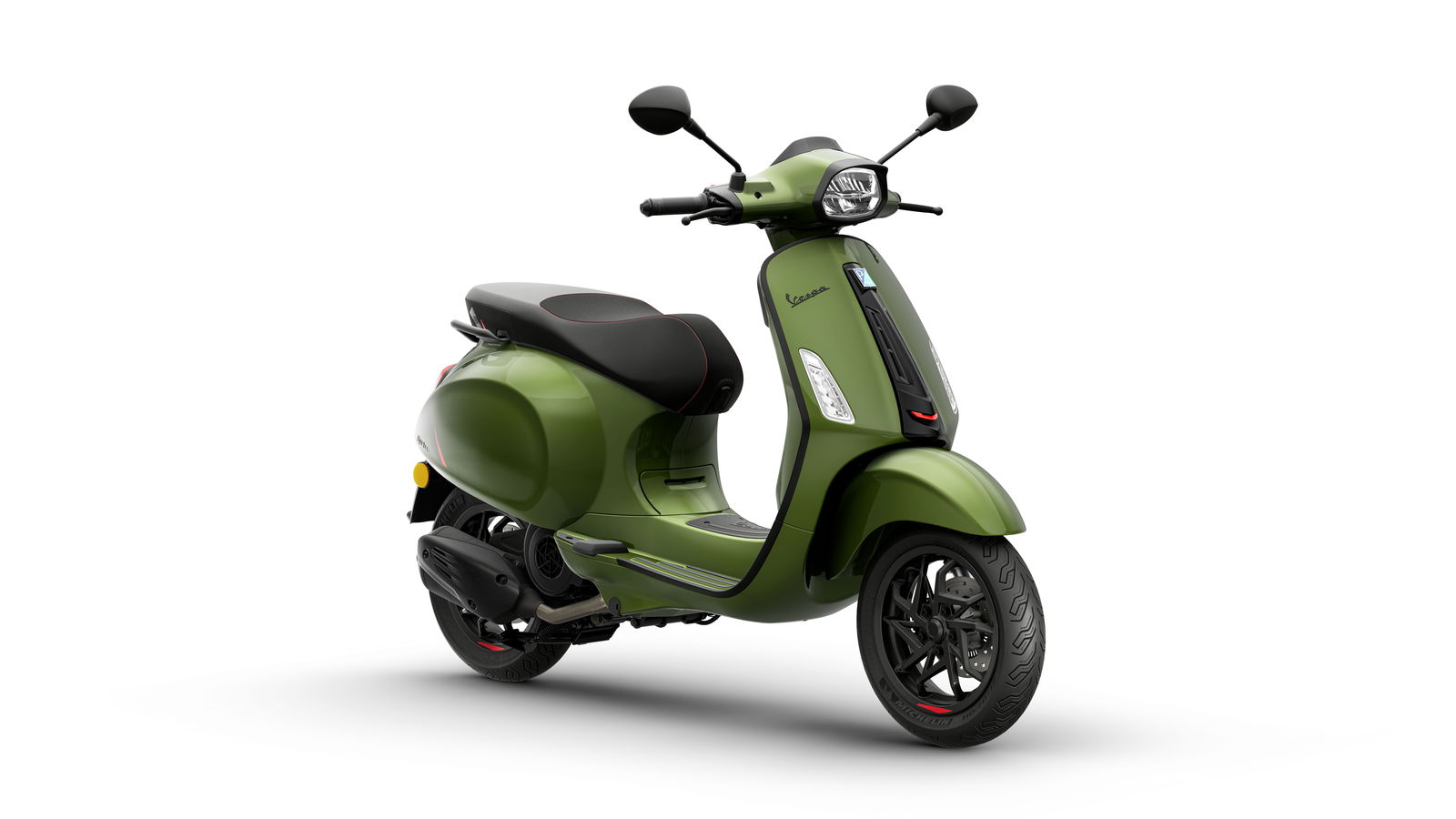 Vespa dévoile de nouveaux scooters Primavera, Sprint S et de nouvelles couleurs de casque