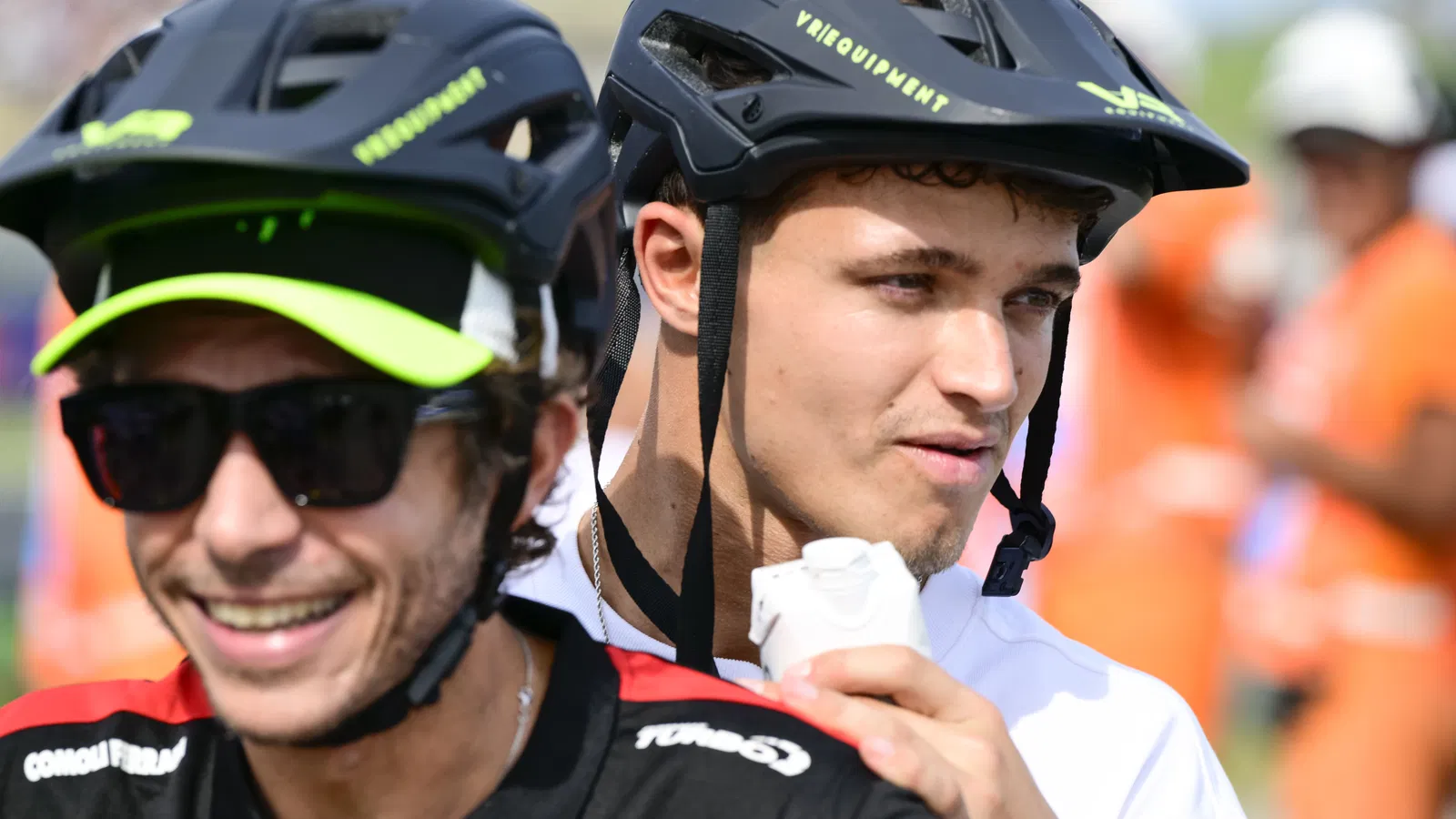 Guenther Steiner propose un tour au champion du monde de F1 Lando Norris KTM MotoGP