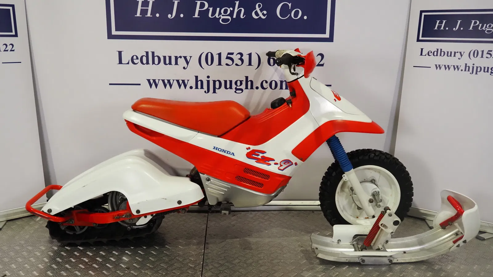 Incroyable collection de 80 vélos et quads mis aux enchères en janvier