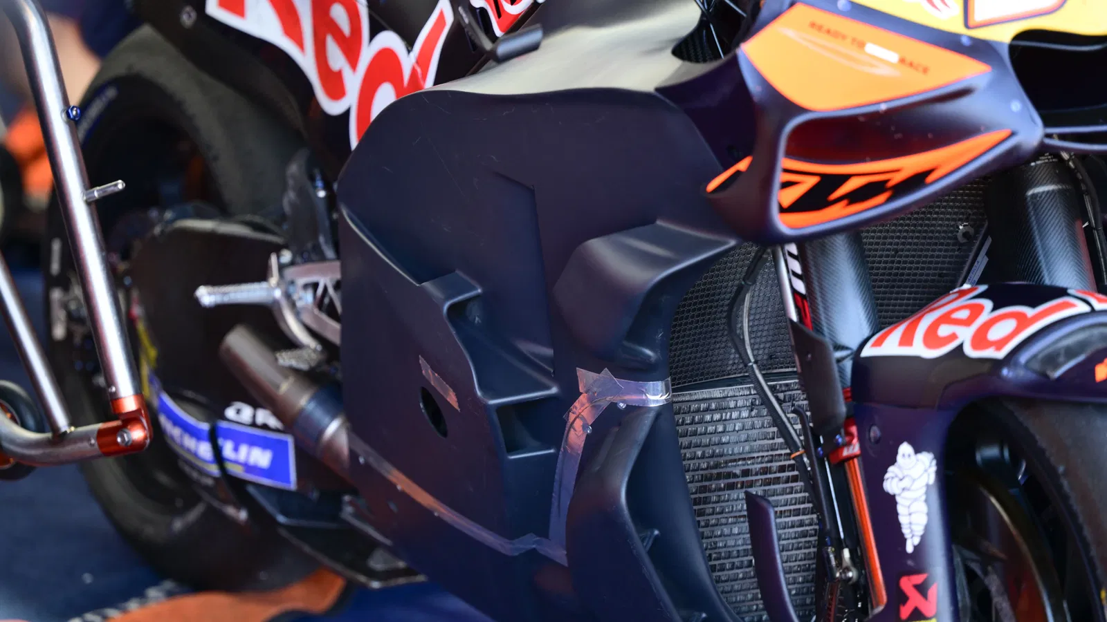KTM teste pour la première fois le nouveau moteur MotoGP de 850 cm3 sur piste