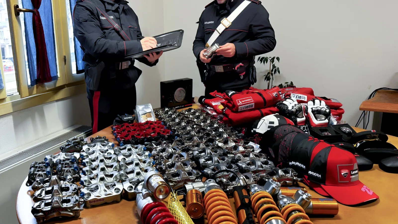 La police italienne récupère des pièces de course Ducati volées d'une valeur de 200 000 €