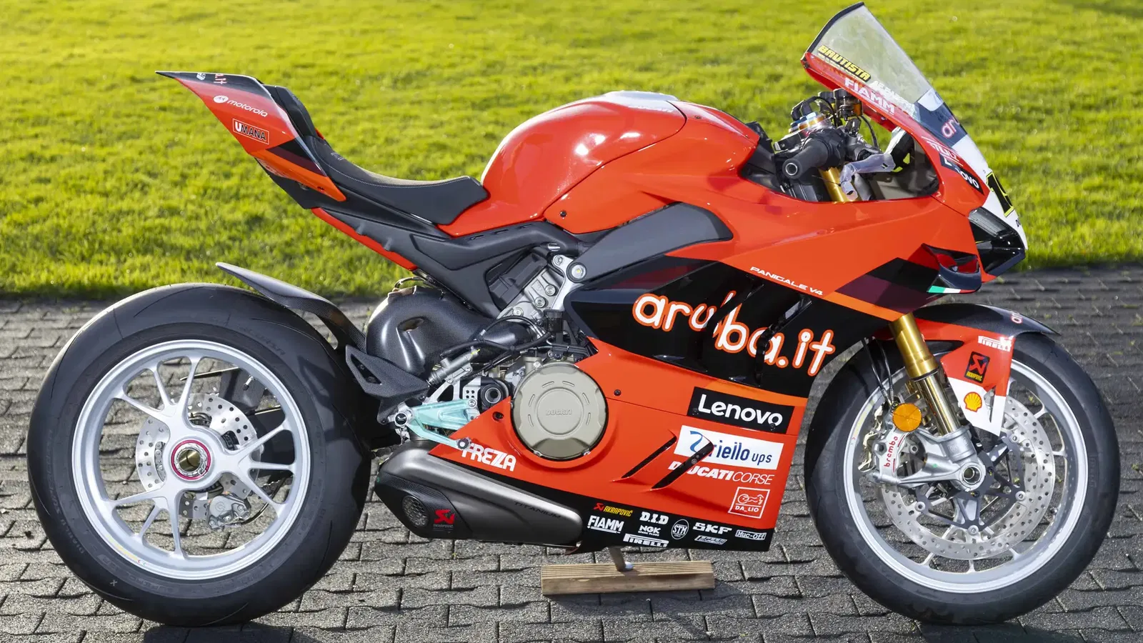 La réplique de la Ducati Panigale V4 WorldSBK sera mise aux enchères au Royaume-Uni