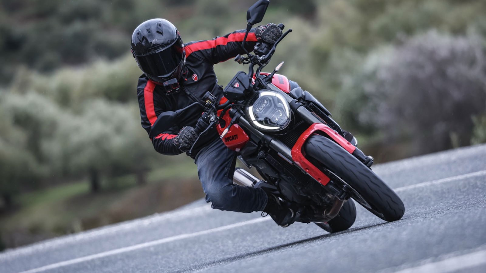 Essai Ducati Monster (2026) V2