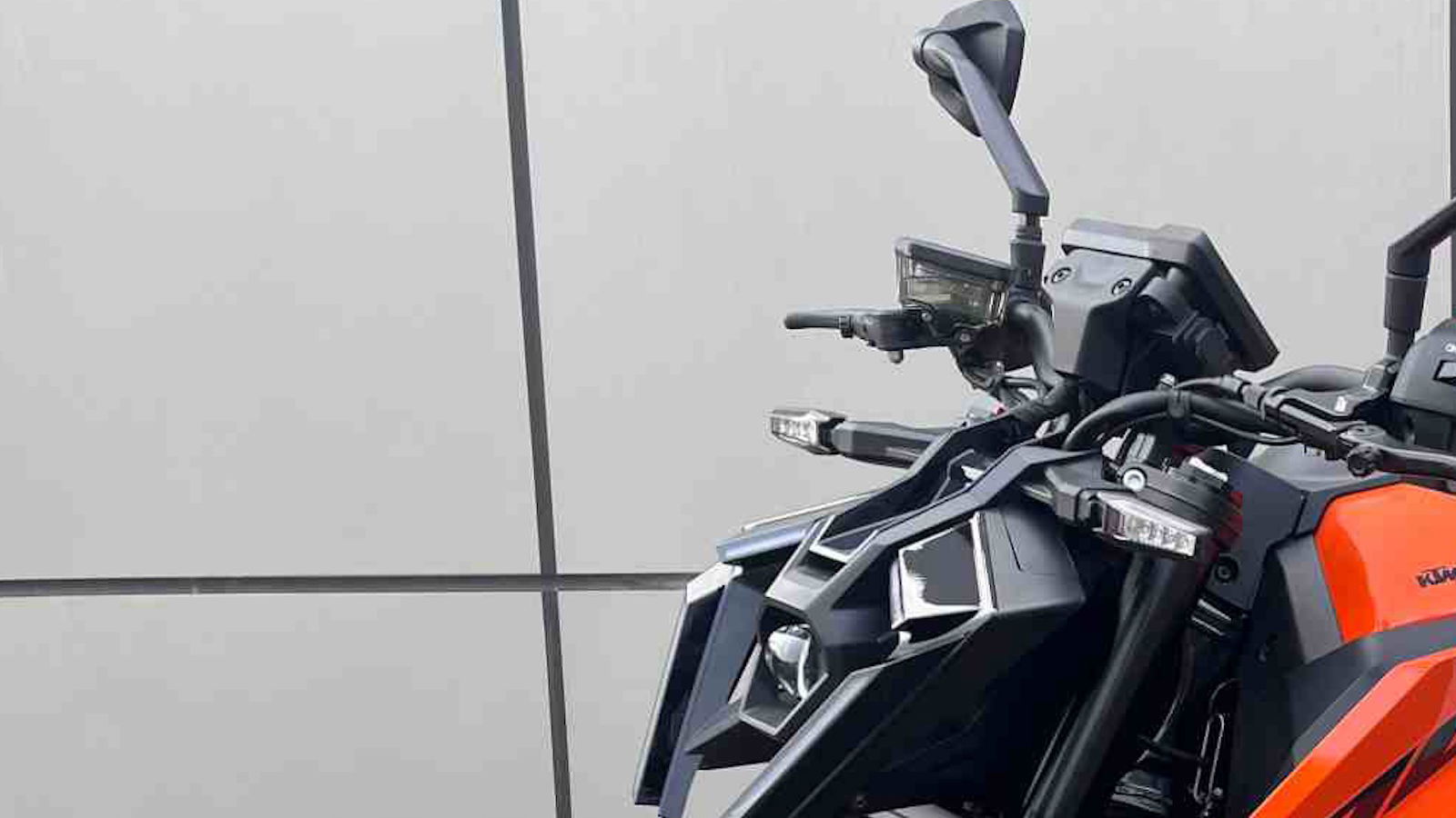 La KTM 790 Duke 2026 a fuité dans les images d'homologation de type avec un nouveau style net