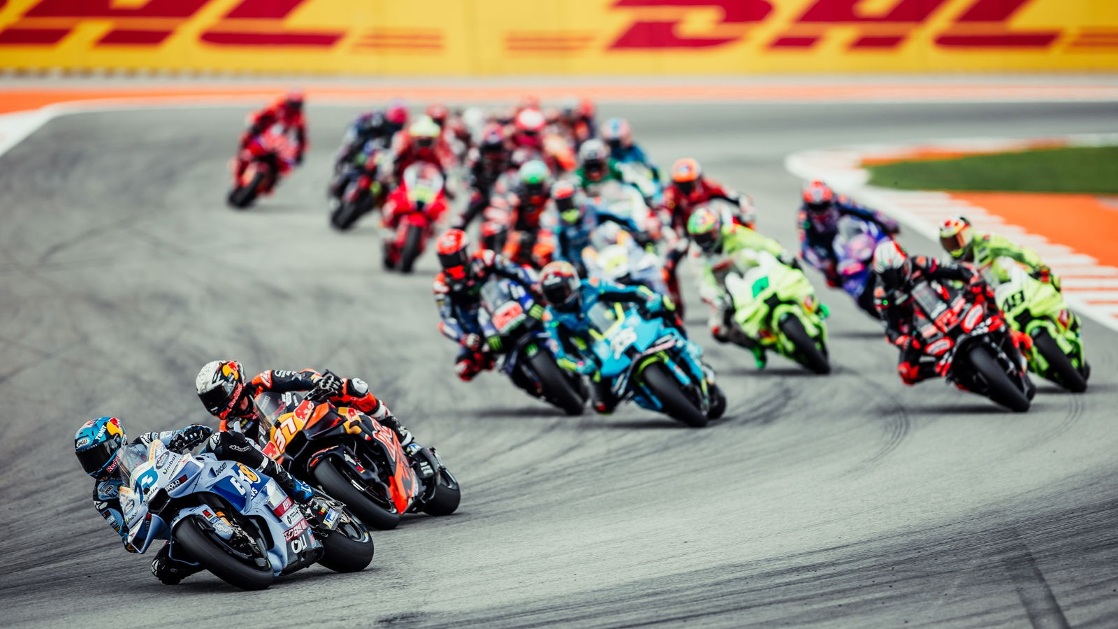 Le MotoGP annonce des changements dans la direction de course pour 2026