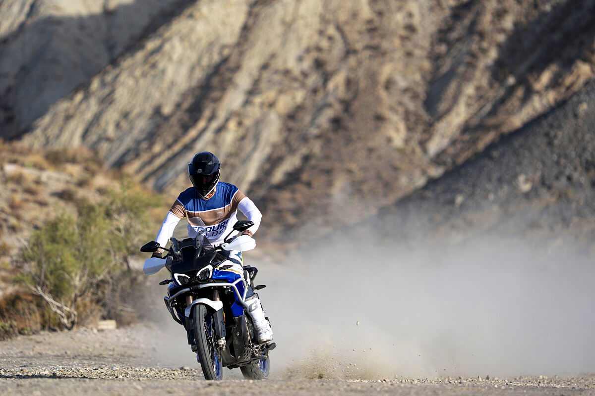 MV Agusta Enduro Veloce en tout-terrain