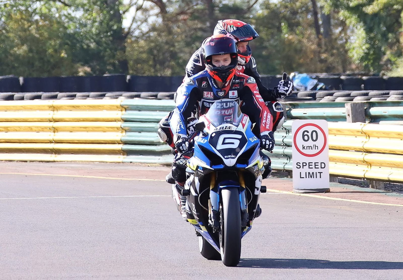 Je suis presque sûr que la limite de vitesse a été ignorée sur la piste...