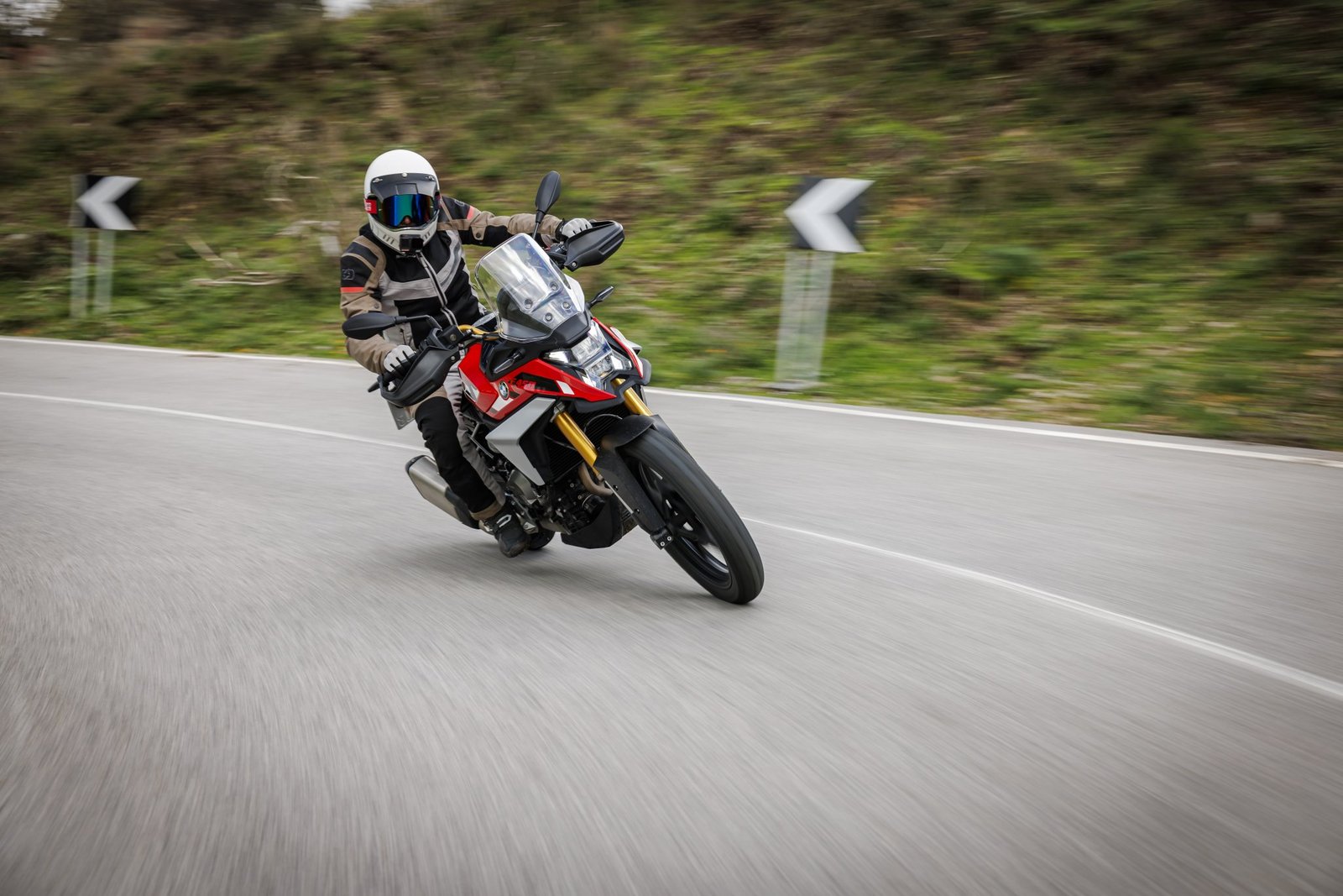 BMW F450 GS 2026 - conduite