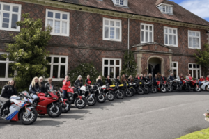 Le groupe féminin Ducati Dragons devient un club officiel Ducati