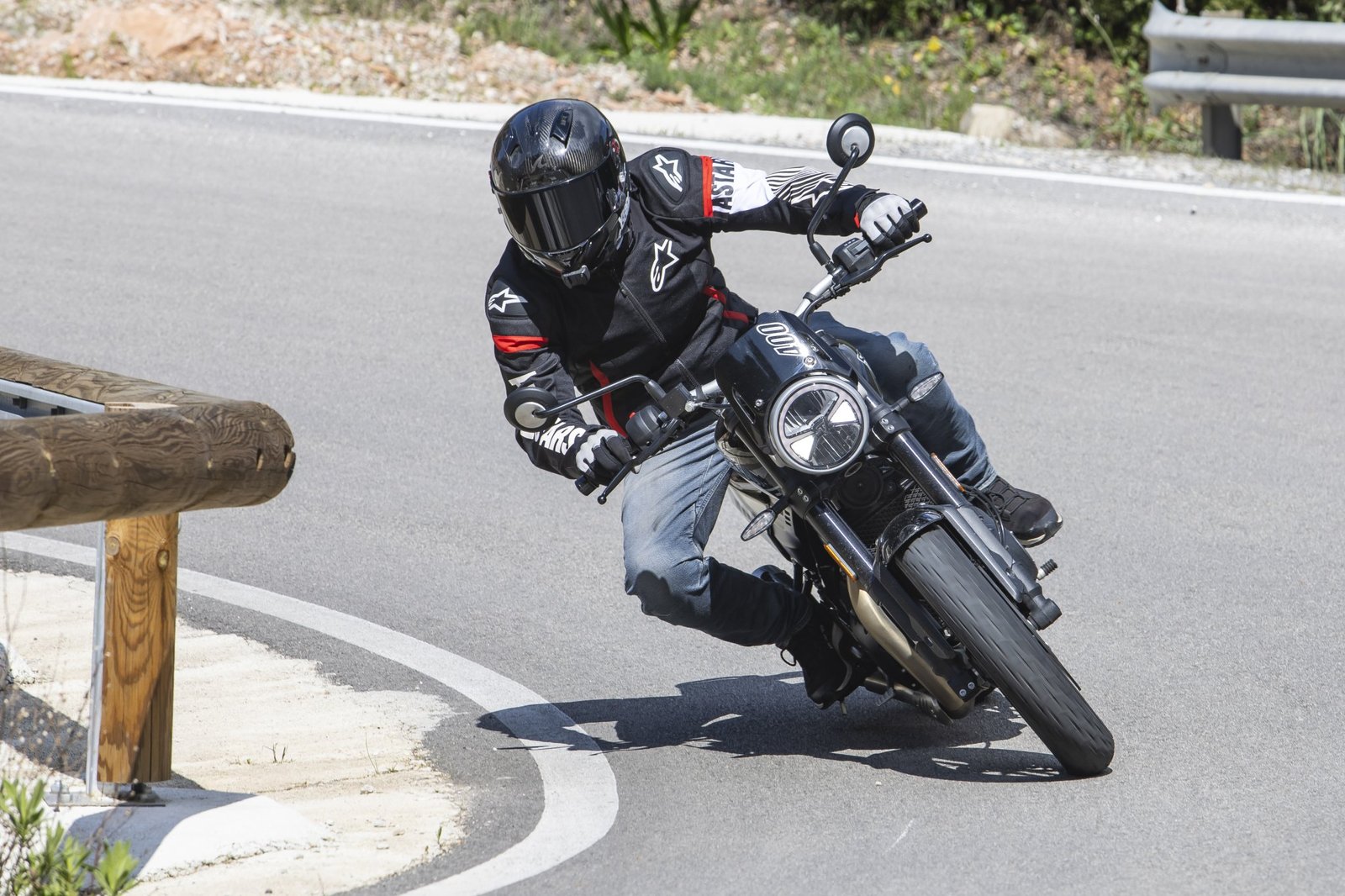 Triumph Tracker 400 - équitation