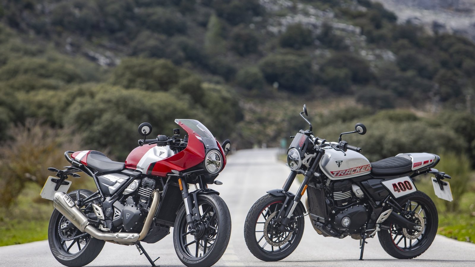 Triumph Tracker & Thruxton 400 - static