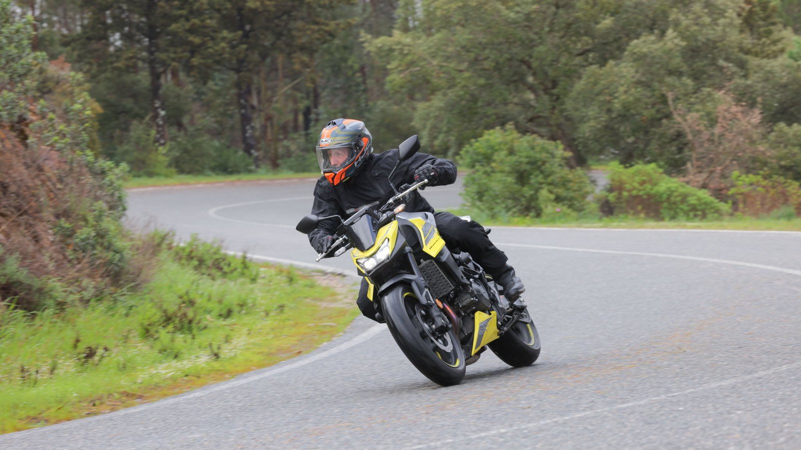 2026 Honda CB750 Hornet E-Clutch