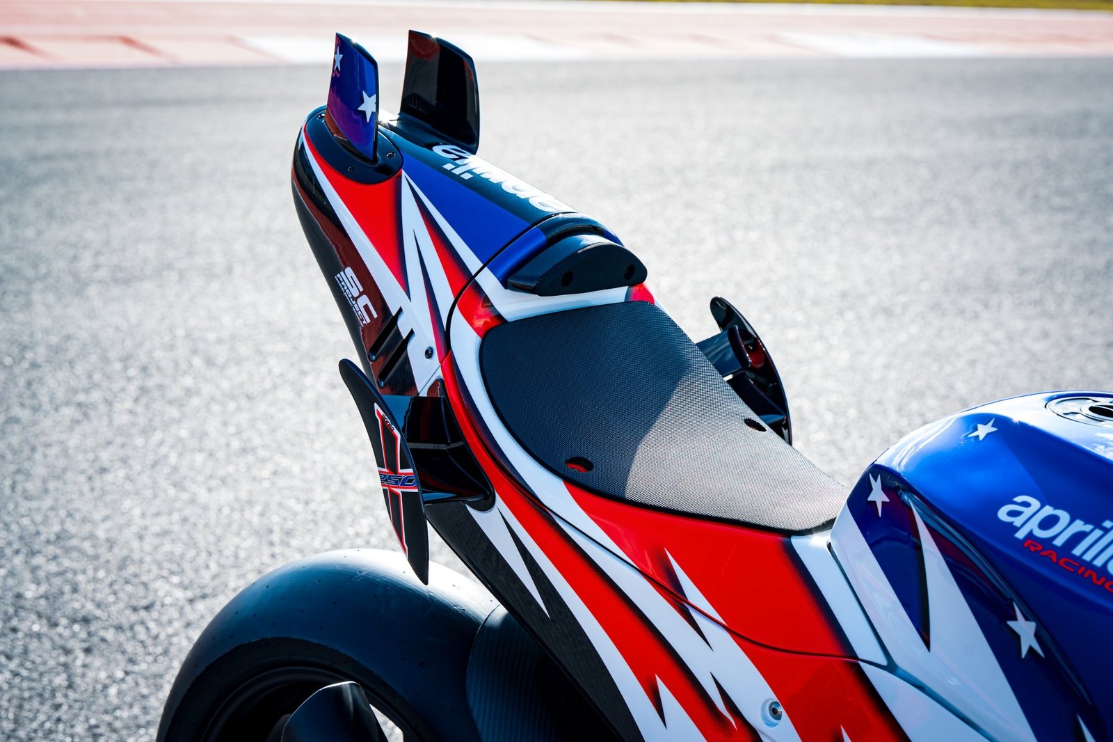 Aprilia X 250TH - aéro