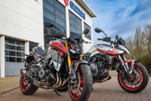 Suzuki GSX-S1000 et GSX-8S reçoivent de nouveaux kits graphiques pour 2026