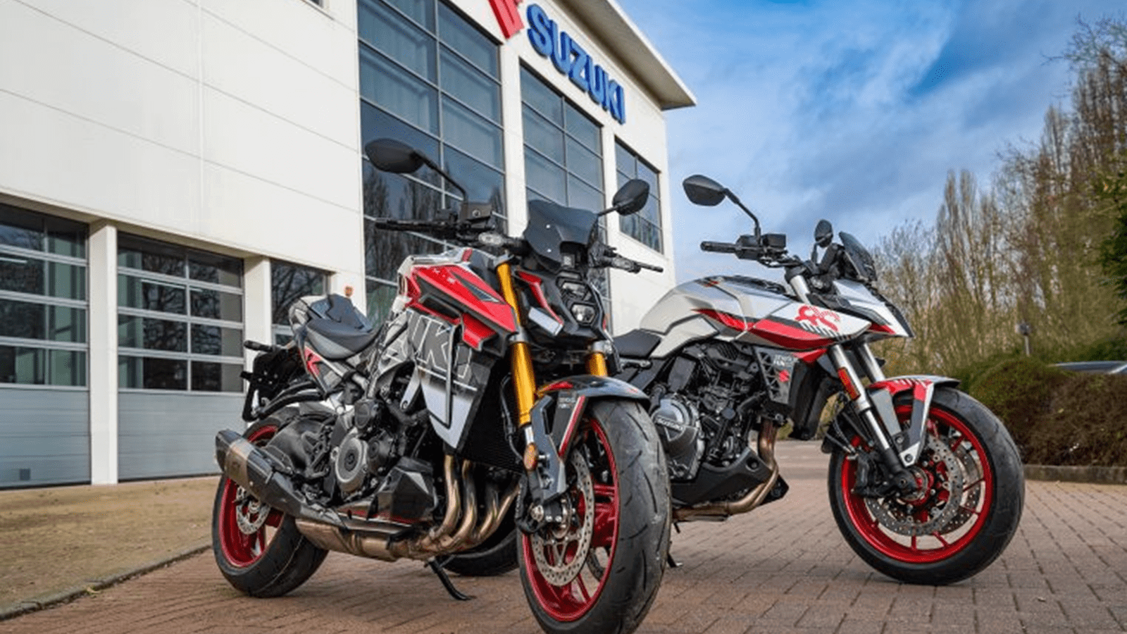 Suzuki GSX-S1000 and GSX-8S in 2026 graphics kits. Credit: Suzuki.