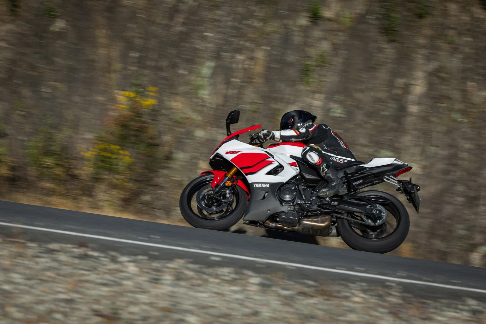 La Yamaha R7 2026 - conduite