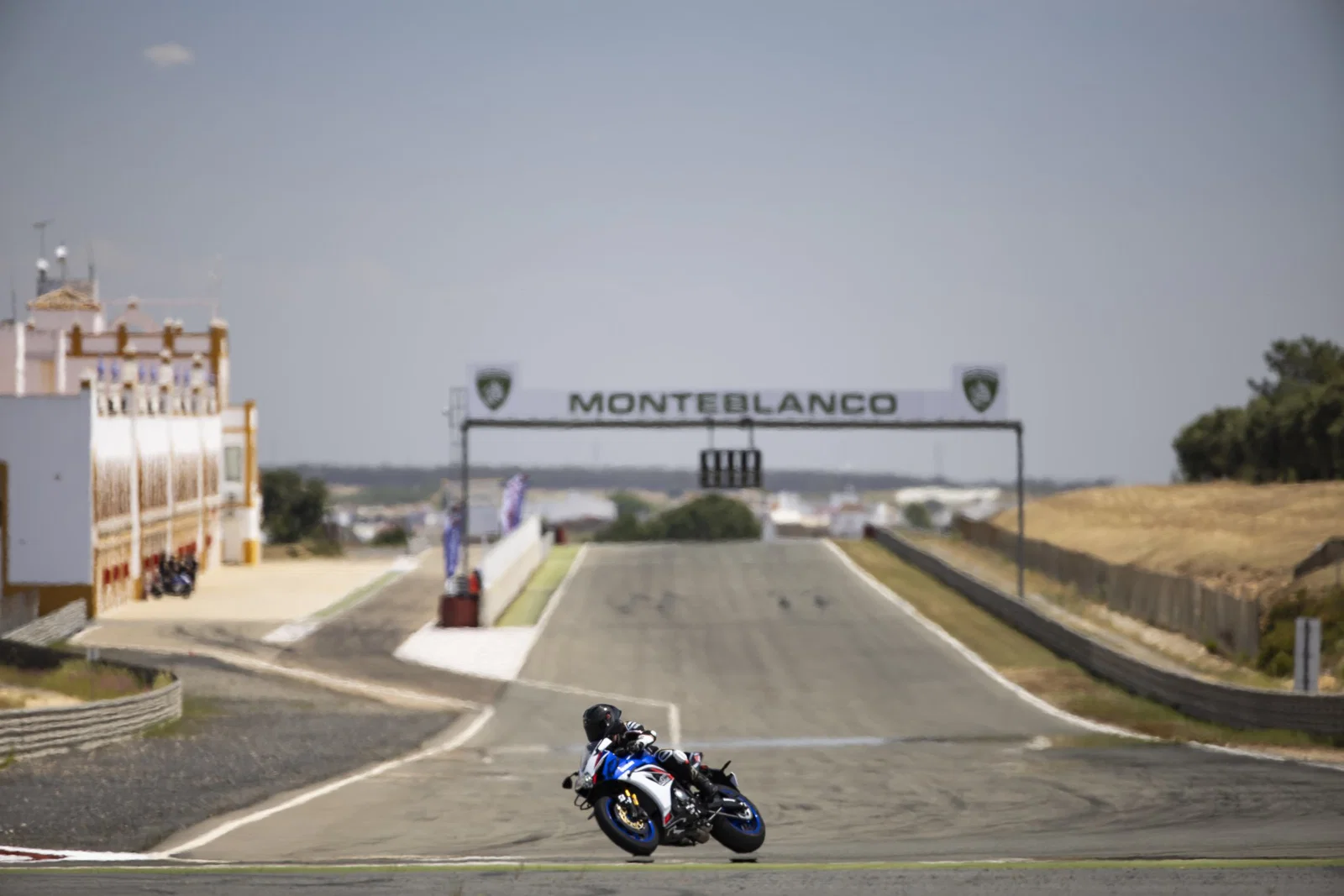 La Suzuki GSX-R1000R 2026 - conduite
