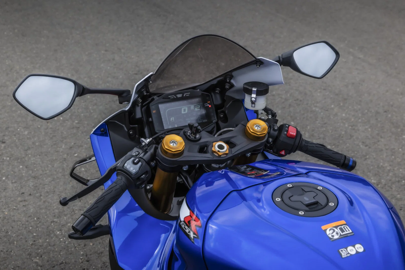 La Suzuki GSX-R1000R 2026 - conduite