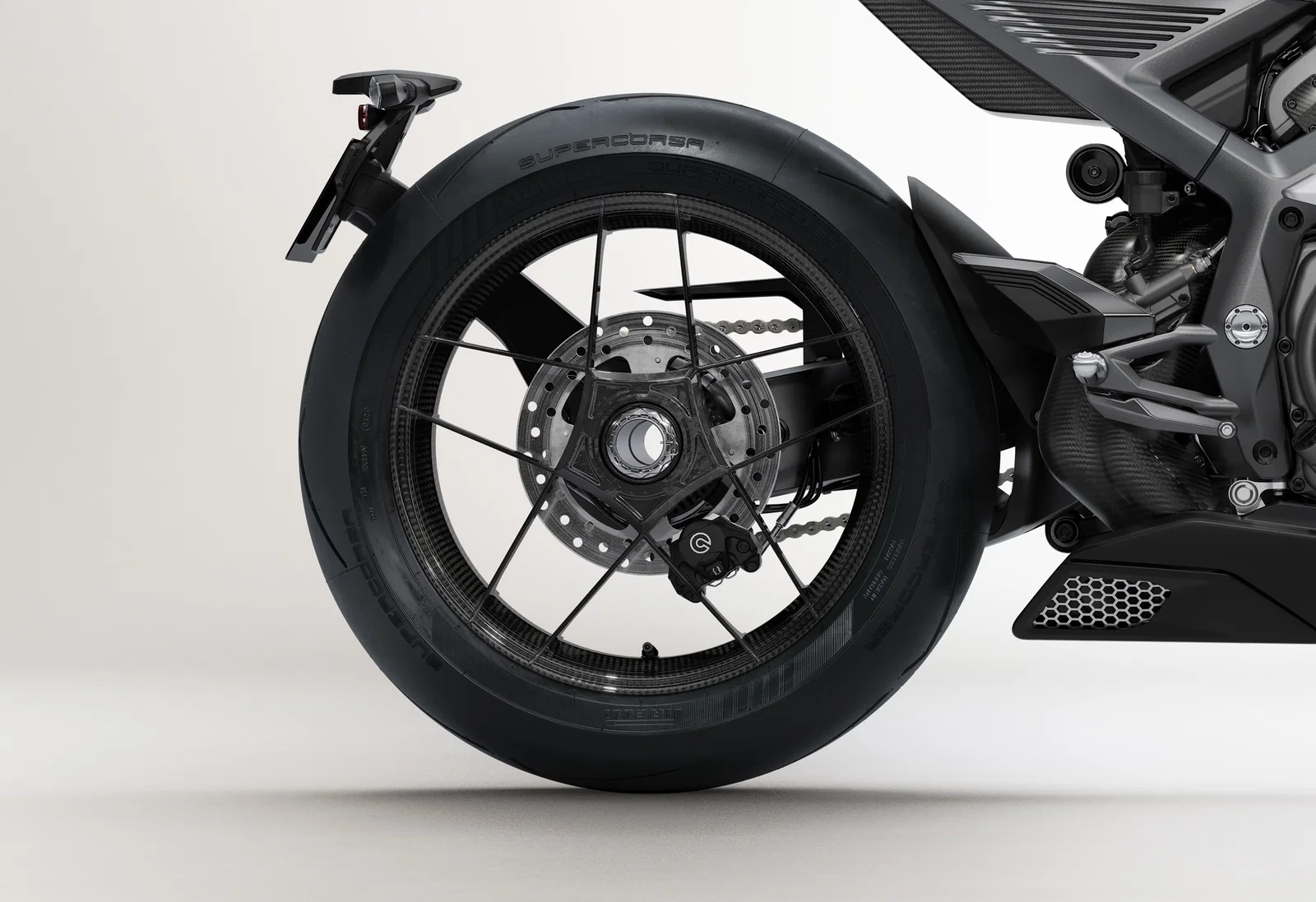 Roues en fibre de carbone aux deux extrémités