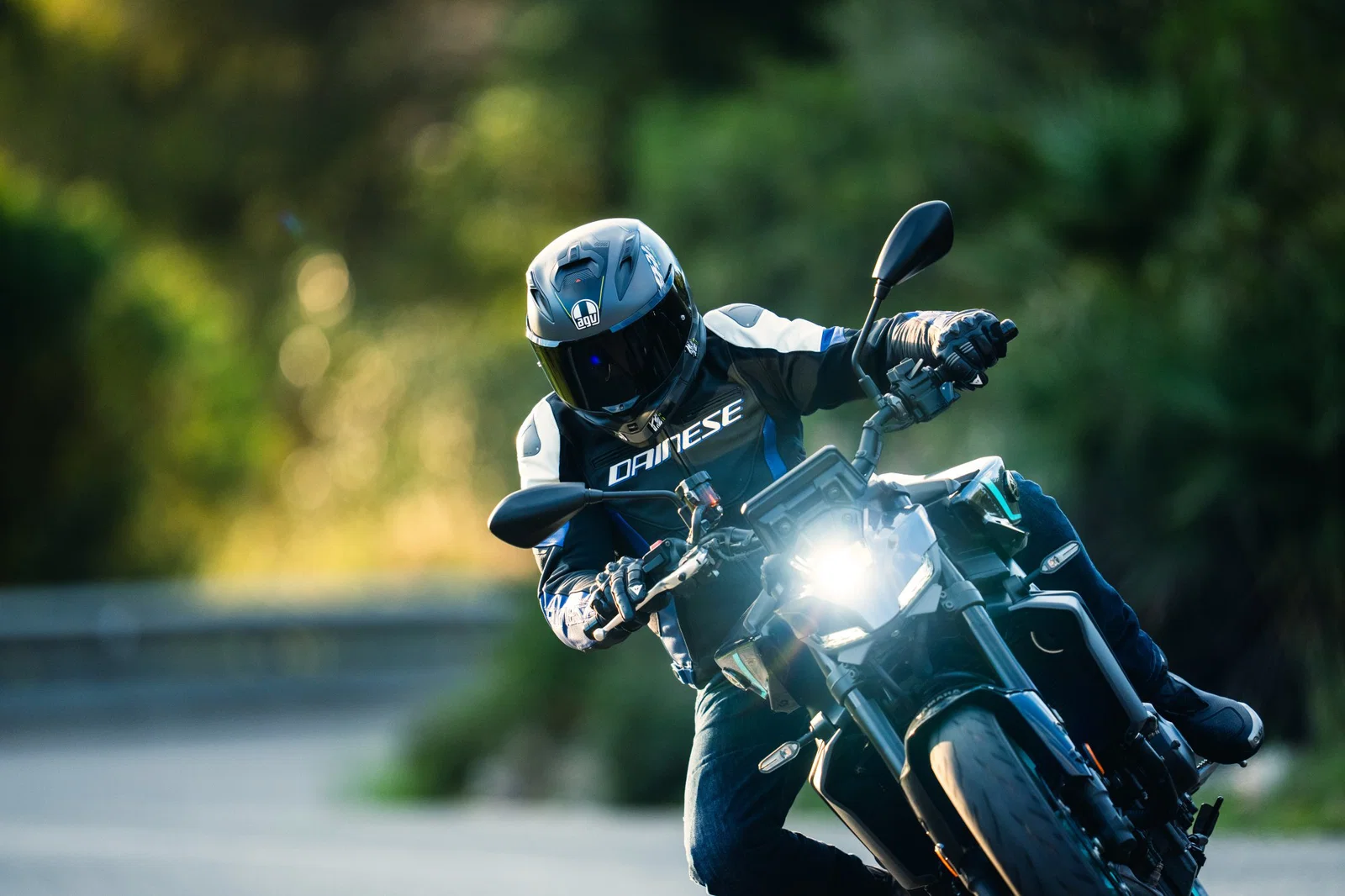 Casque AGV K7.