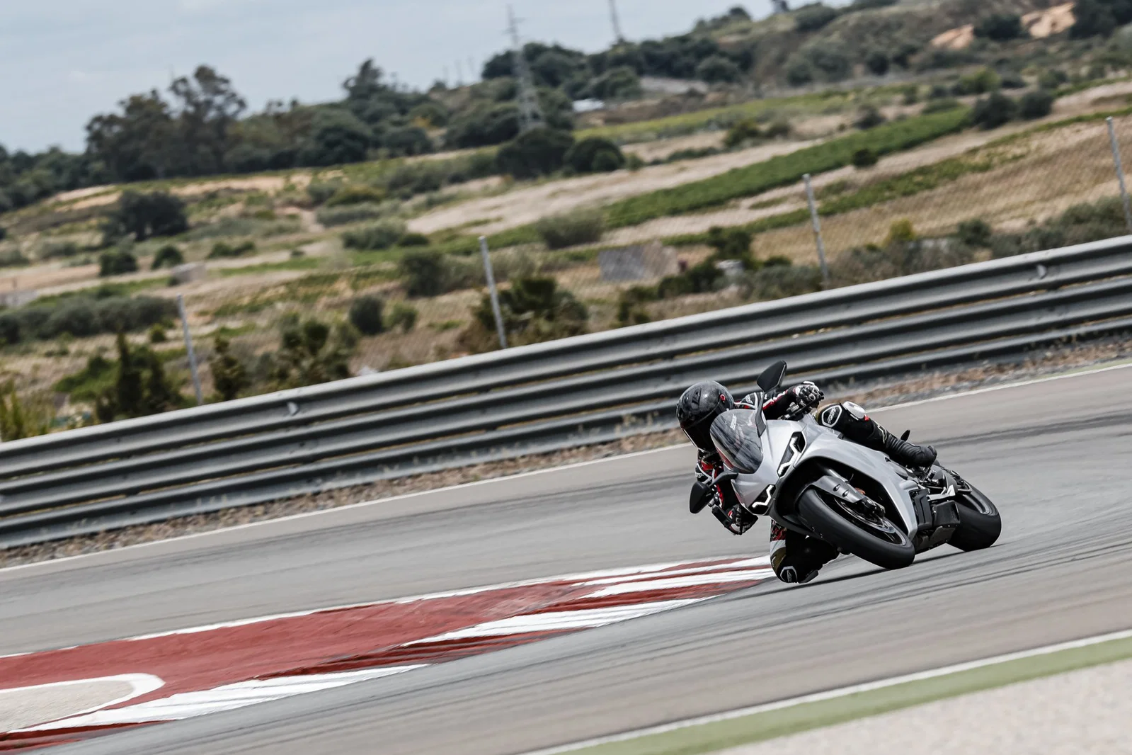 Le Norton Manx R - équitation