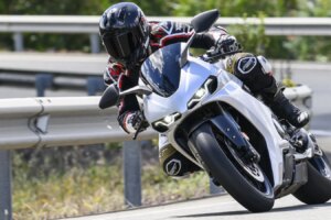 Test du Norton Manx R : le produit phare de Norton à 38 000 £ et 206 ch arrive enfin