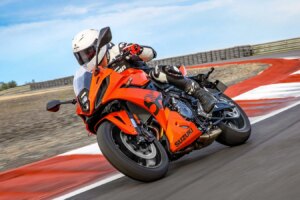 La Suzuki GSX-8R reçoit une nouvelle couleur tant attendue
