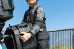 Les nouvelles valises Givi XSpace passent des boîtes de banlieue minces aux sacoches de tourisme