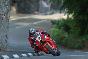 Dean Harrison bat le record du tour avec départ arrêté de la semaine d'entraînement au TT de l'île de Man