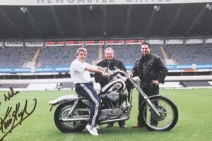 La Newcastle United Harley-Davidson de Kevin Keegan se dirige vers les enchères après un diagnostic de cancer