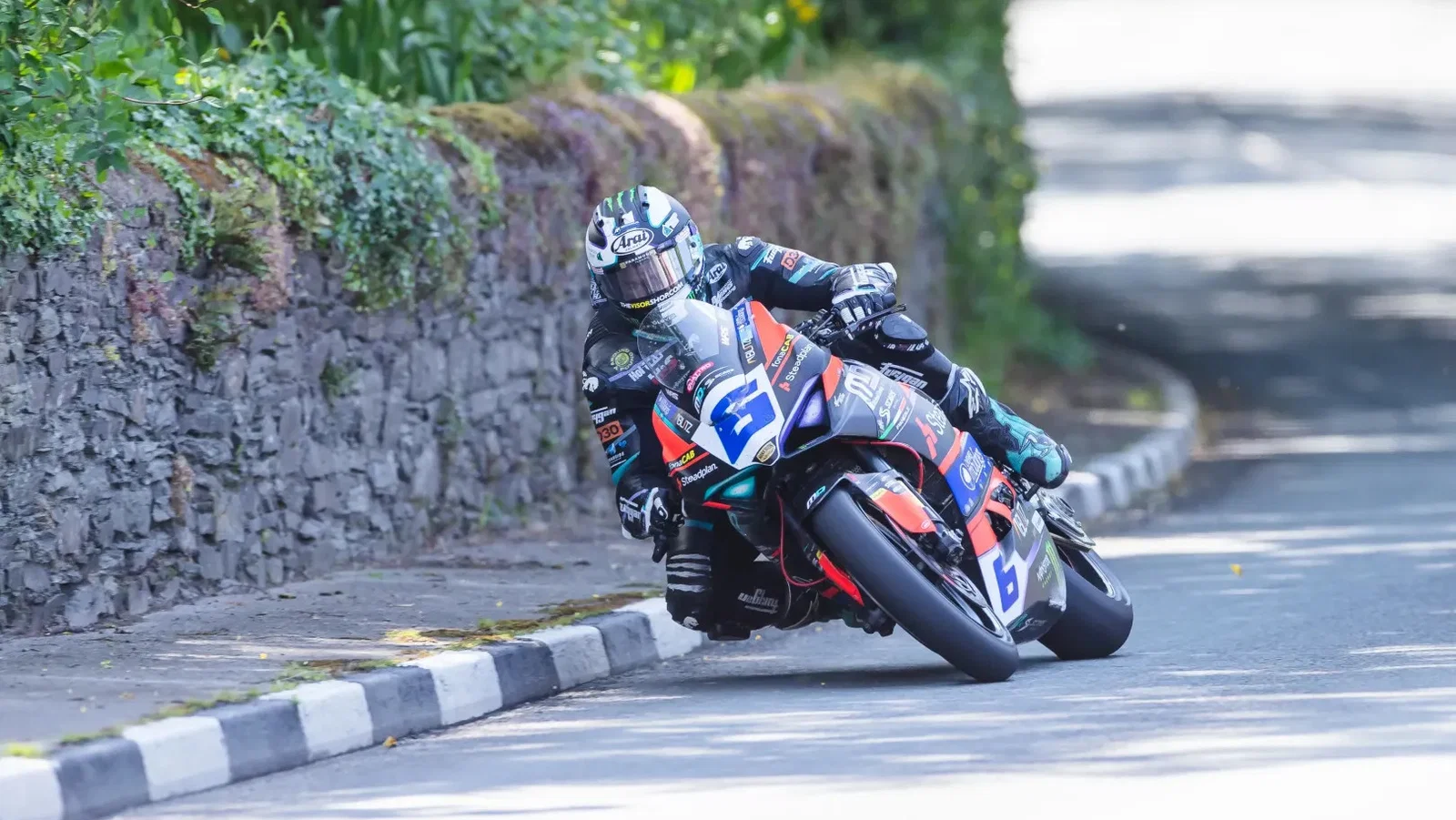 Michael Dunlop racing at the 2026 TT. Credit: Isle of Man TT.