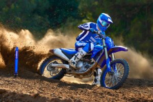 La gamme de compétition tout-terrain 2027 de Yamaha renforcée par un tout nouveau moteur et un tout nouveau châssis