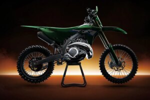 Le motocrosser Kawasaki KX327 et le deux temps d'enduro KX327X dévoilés