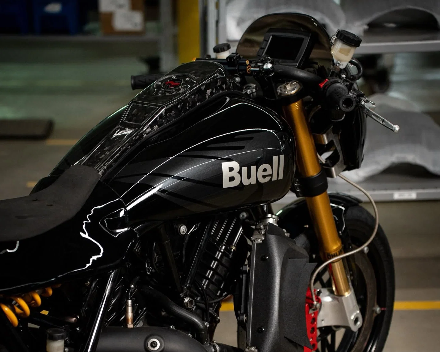 Un café racer Buell Super Cruiser